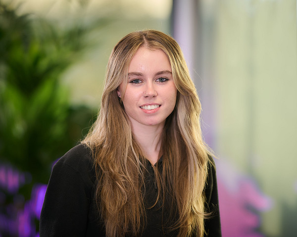 Taylor Rose - Gracie Sainthouse