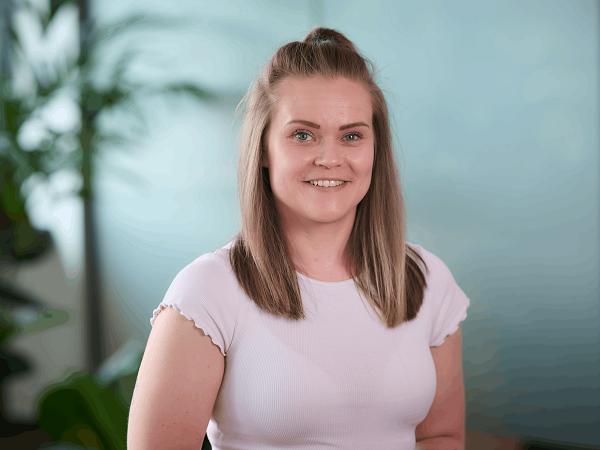 Taylor Rose - Ellie Noyce